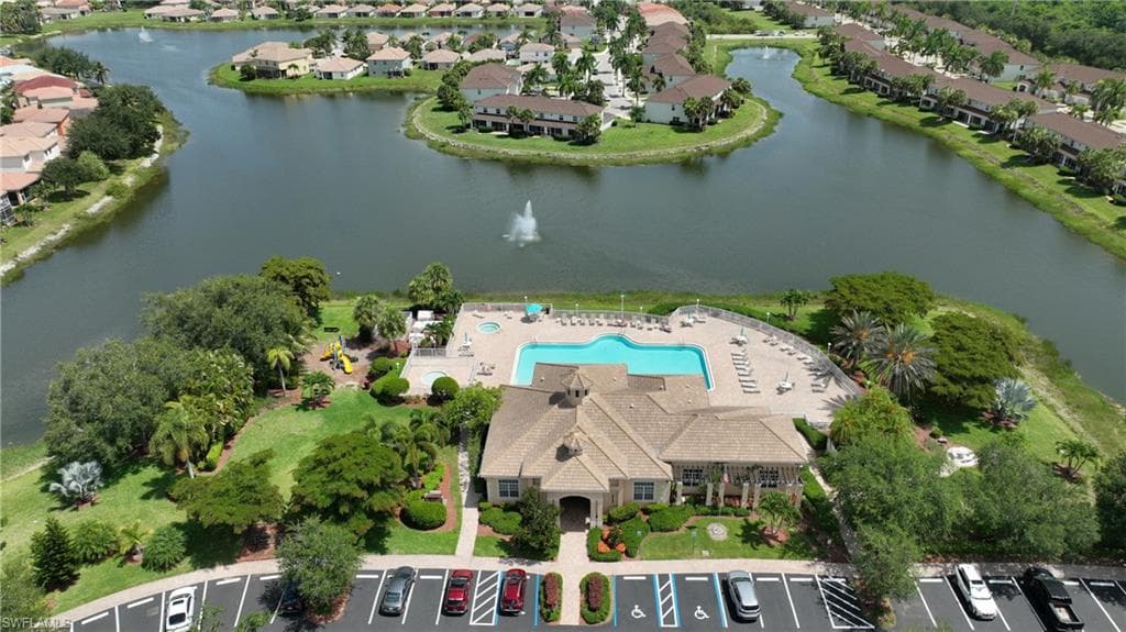 8585 Athena CT-32