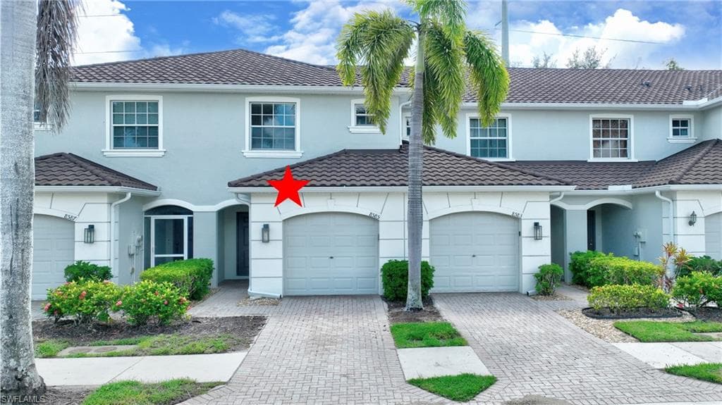 8585 Athena CT-1