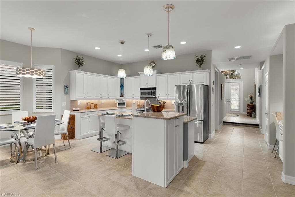 14610 Laguna DR-5