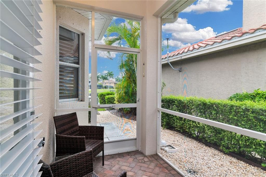 14610 Laguna DR-22