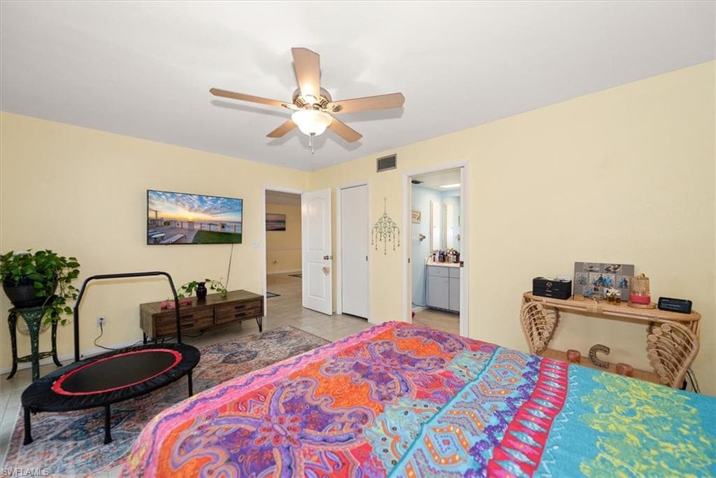 816 SW 48th TER 102-14