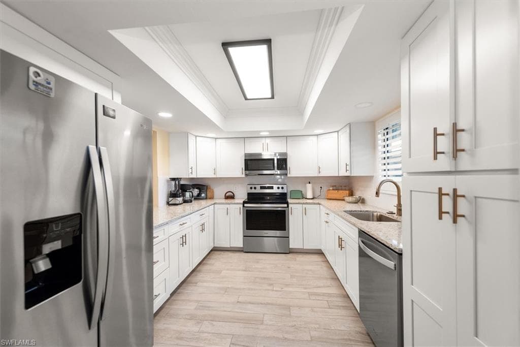 816 SW 48th TER 102-6