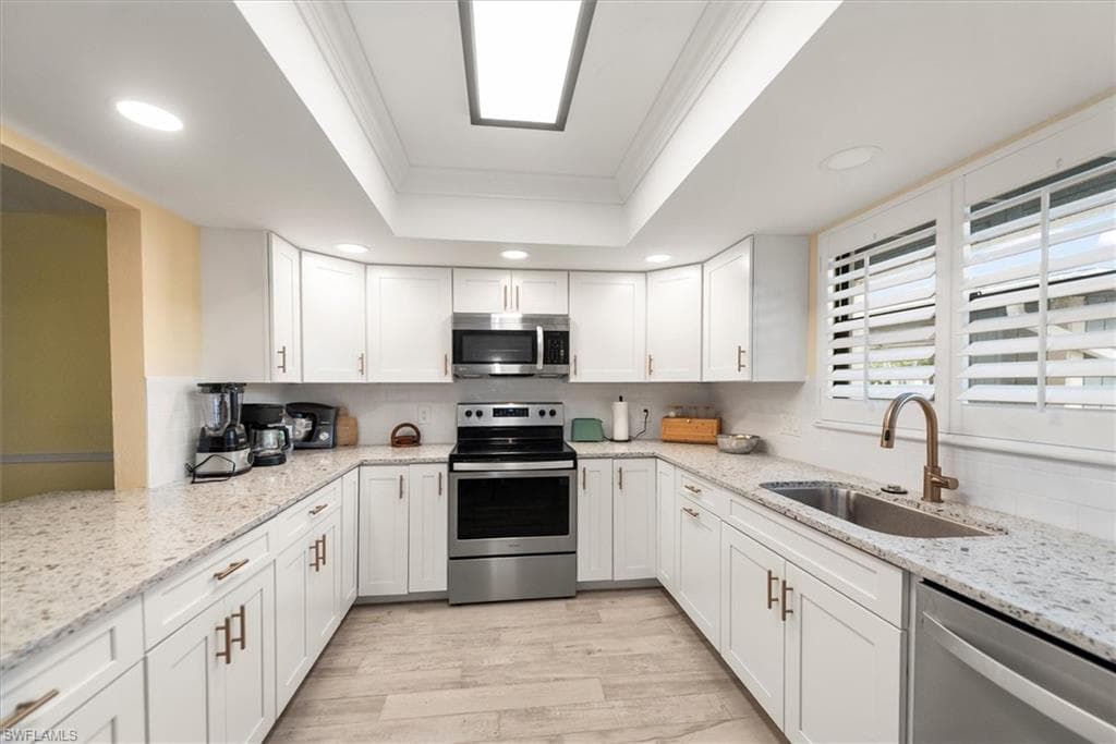 816 SW 48th TER 102-9
