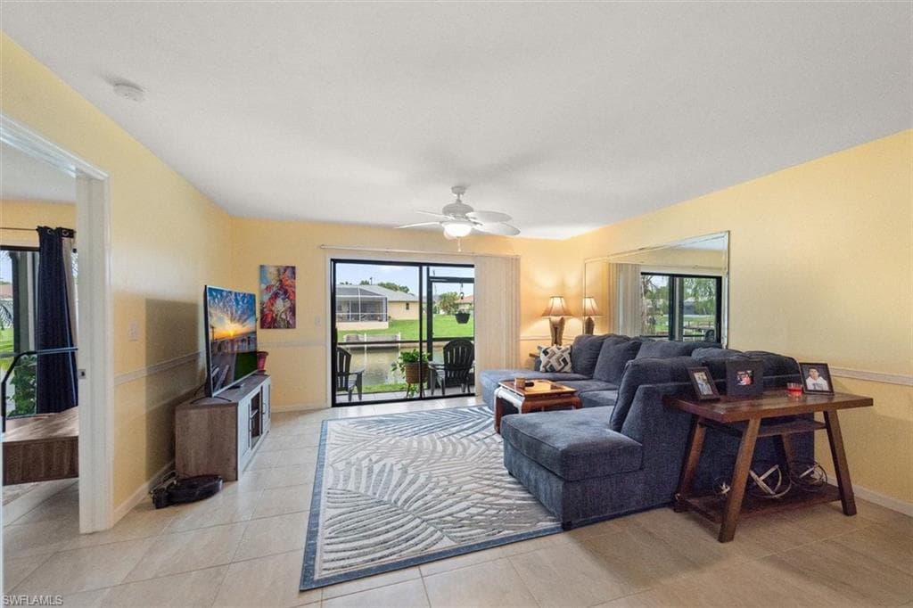 816 SW 48th TER 102-7