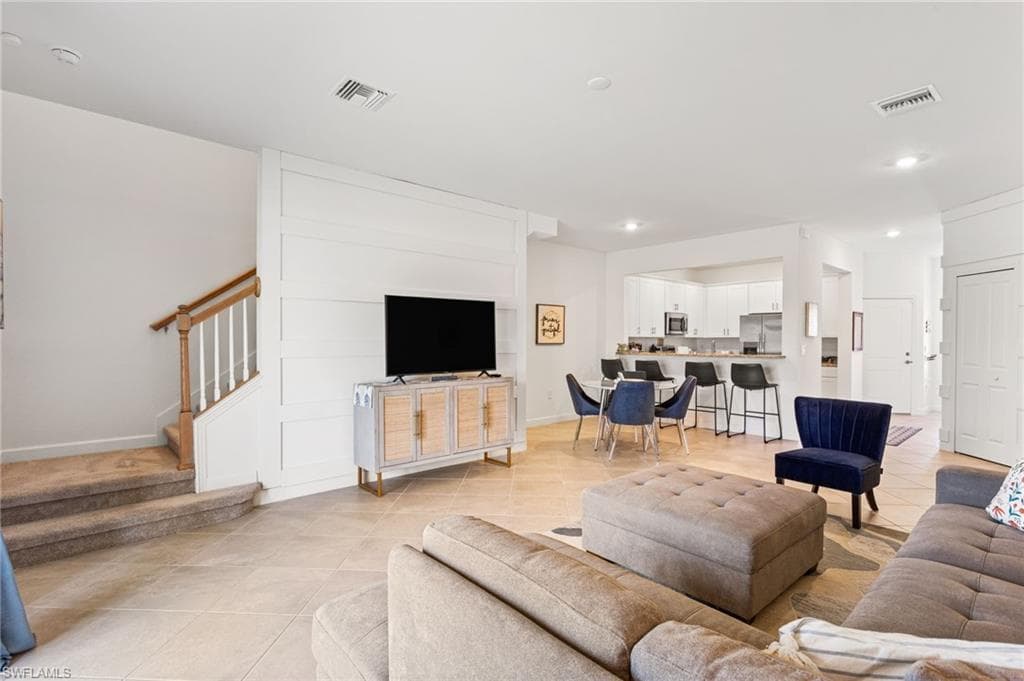 14275 Pine Lodge LN-17