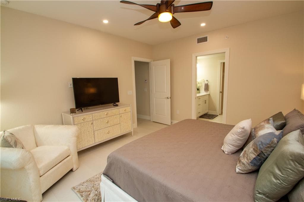 262 Indies Dr 101-12