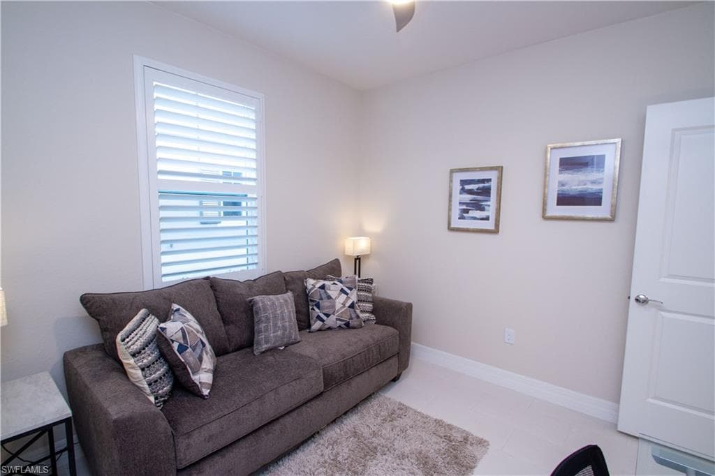 262 Indies Dr 101-22