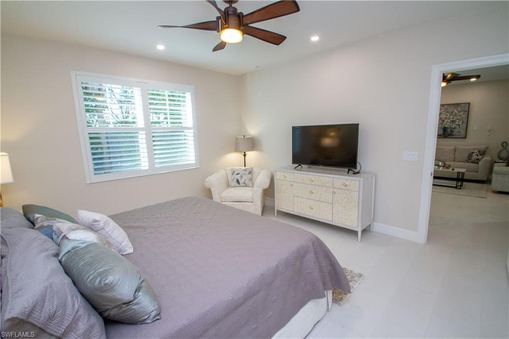 262 Indies Dr 101-10