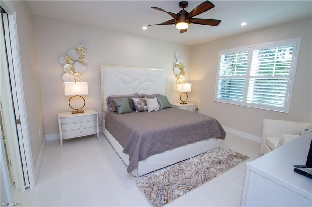 262 Indies Dr 101-8