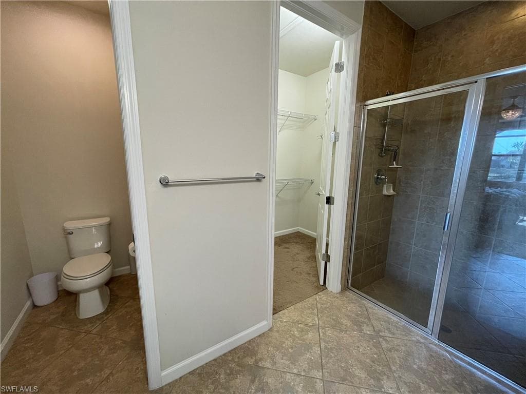 7631 Jacaranda LN-27