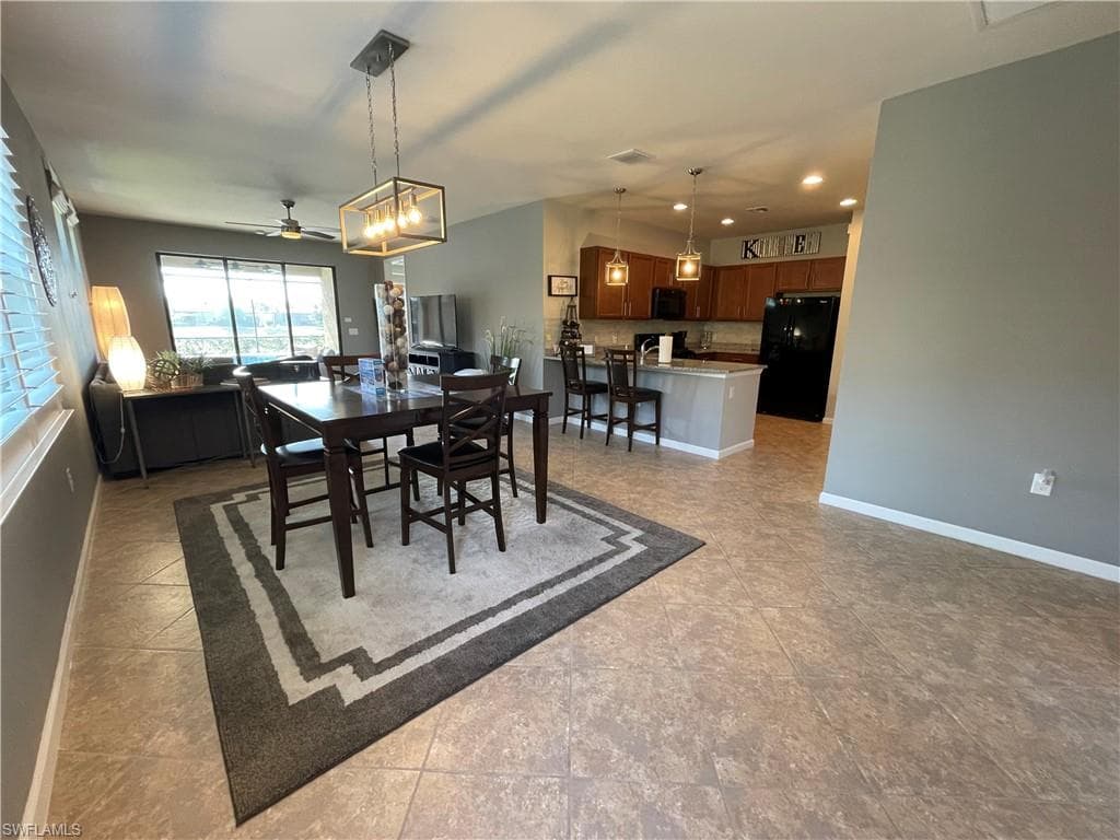 7631 Jacaranda LN-13