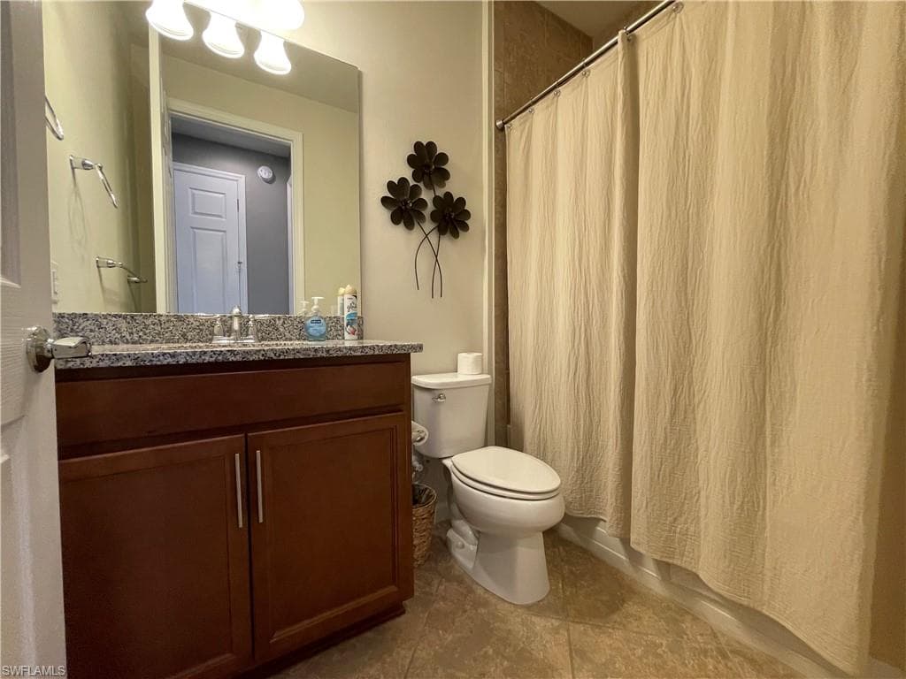 7631 Jacaranda LN-31