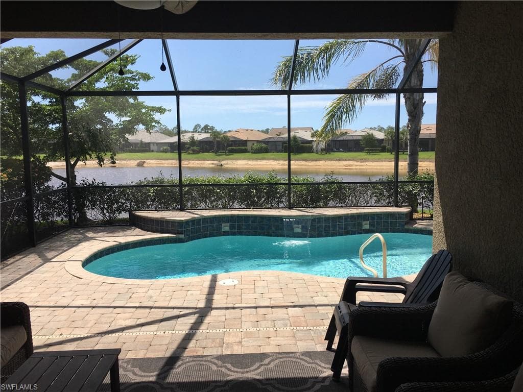 7631 Jacaranda LN-4
