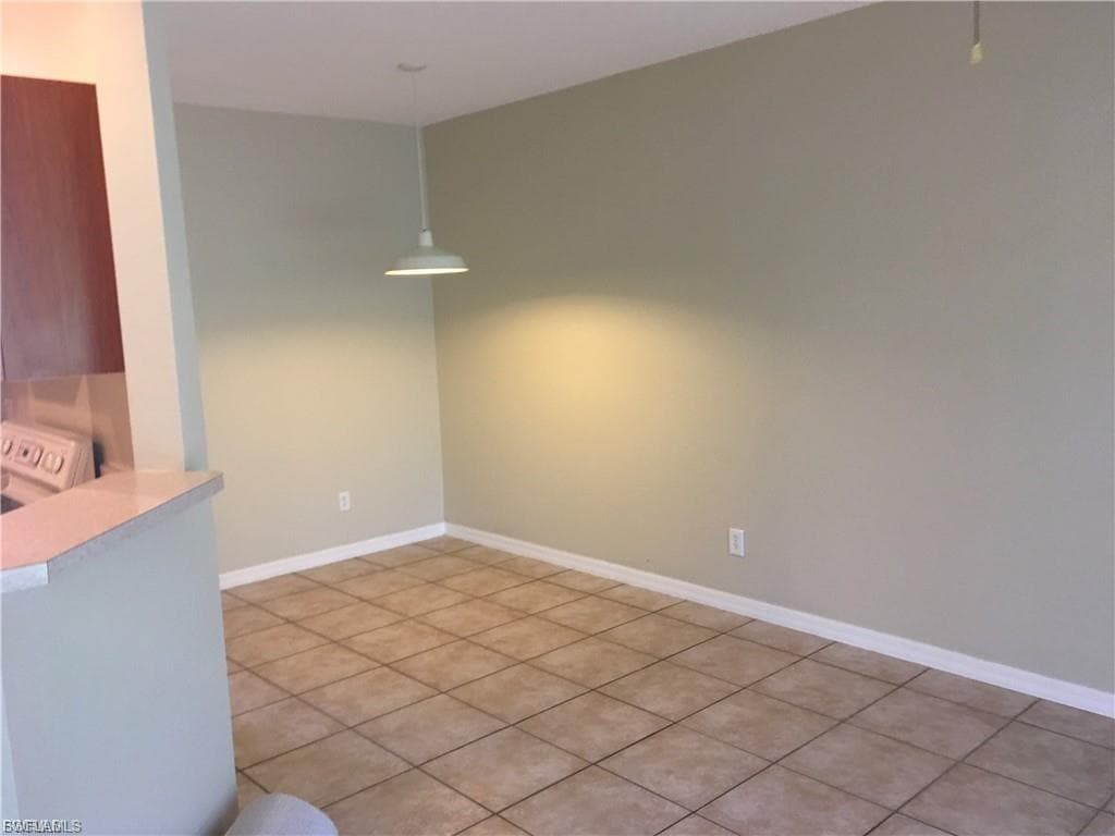 8639 Athena CT-4