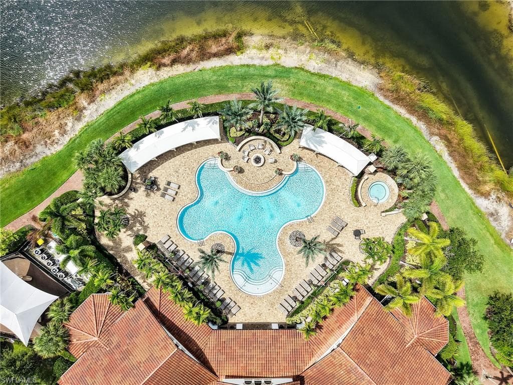 9157 Glenforest DR-23