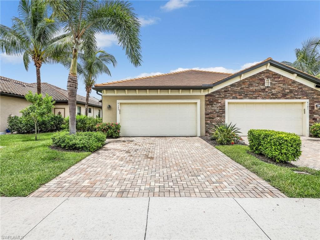 9157 Glenforest DR-1