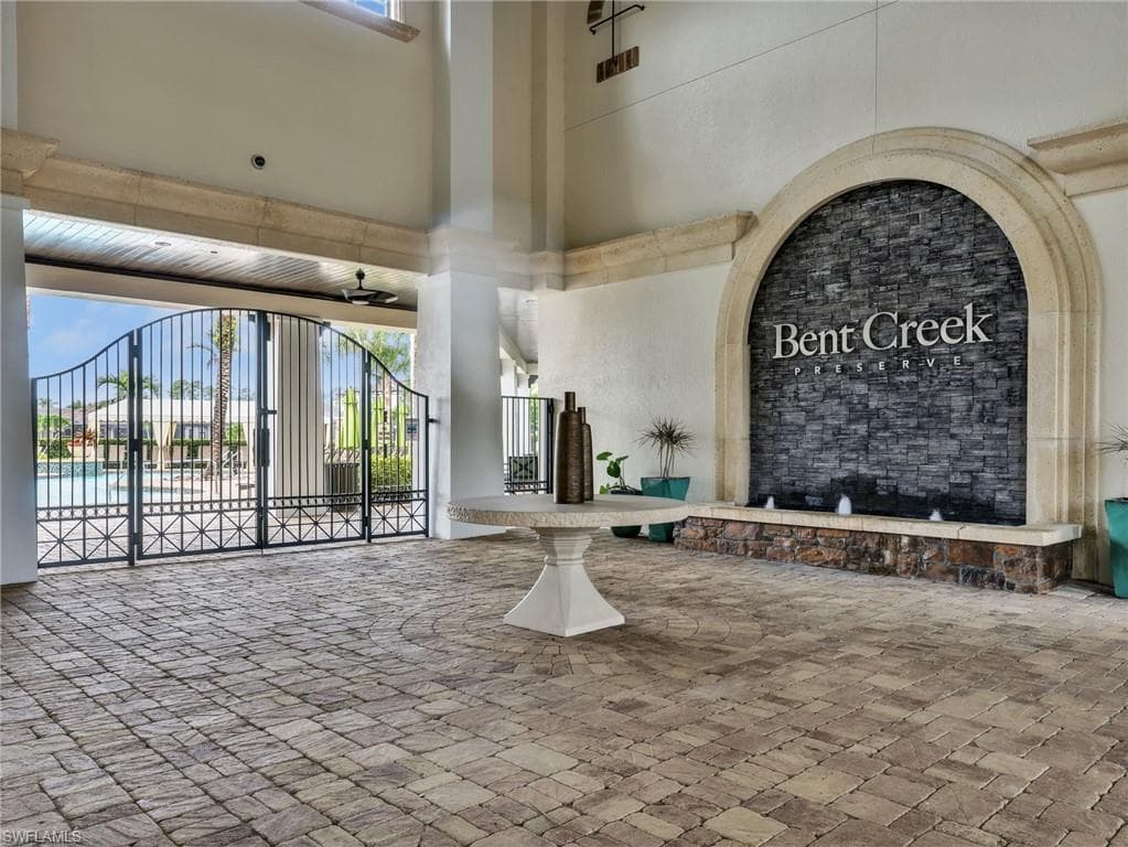 9157 Glenforest DR-30
