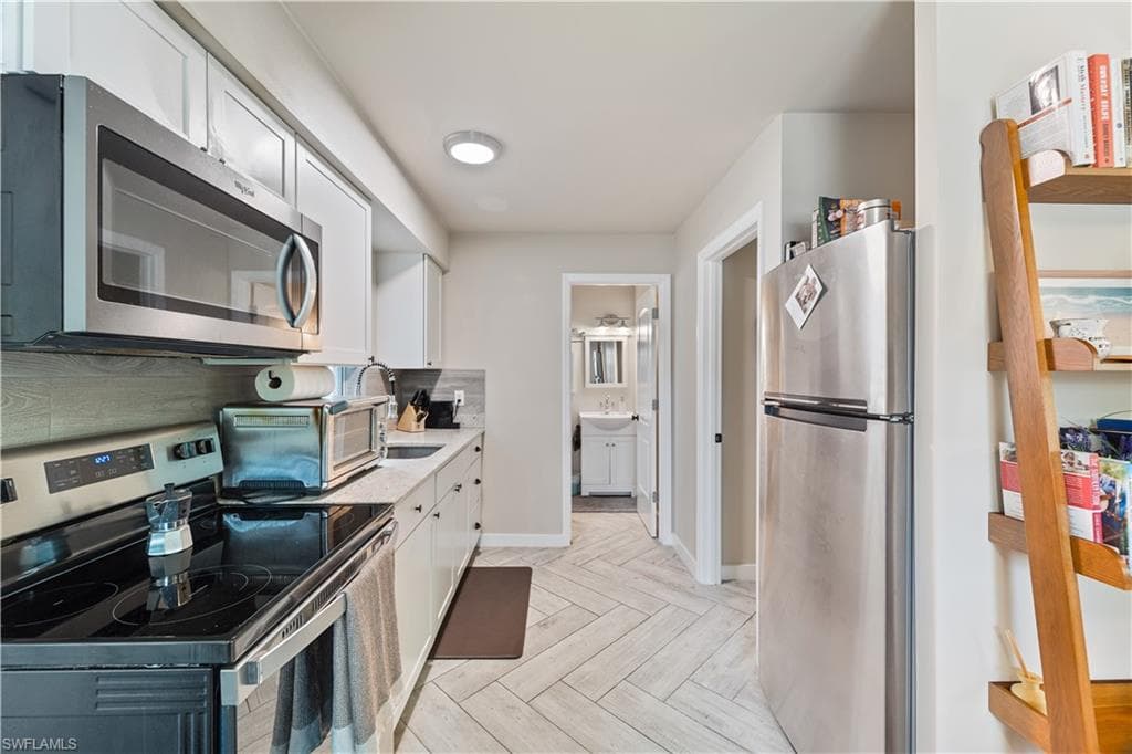 3365 Estey AVE-21