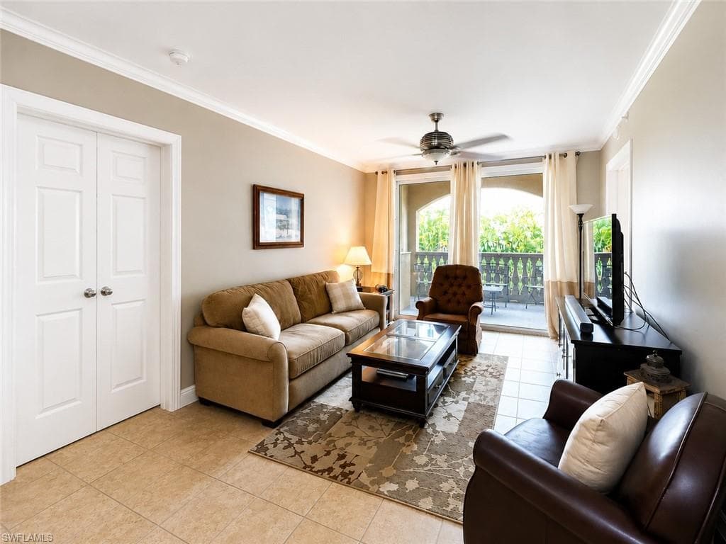 2825 Palm Beach BLVD 218-2
