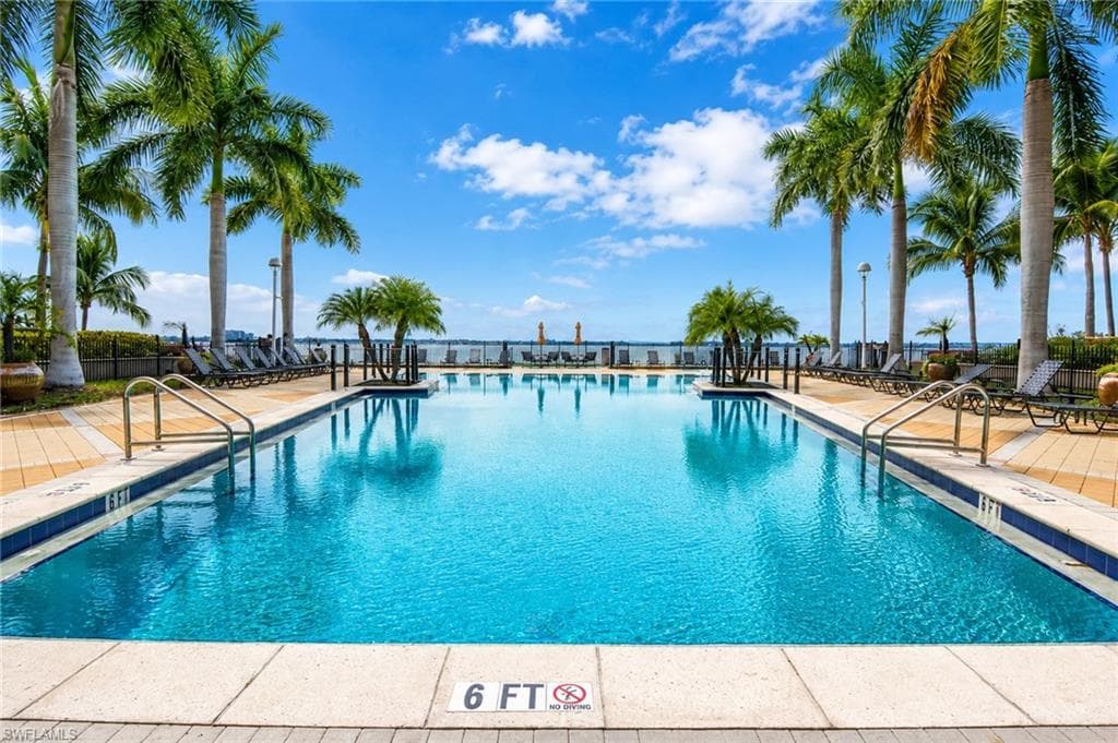 2825 Palm Beach BLVD 218-12