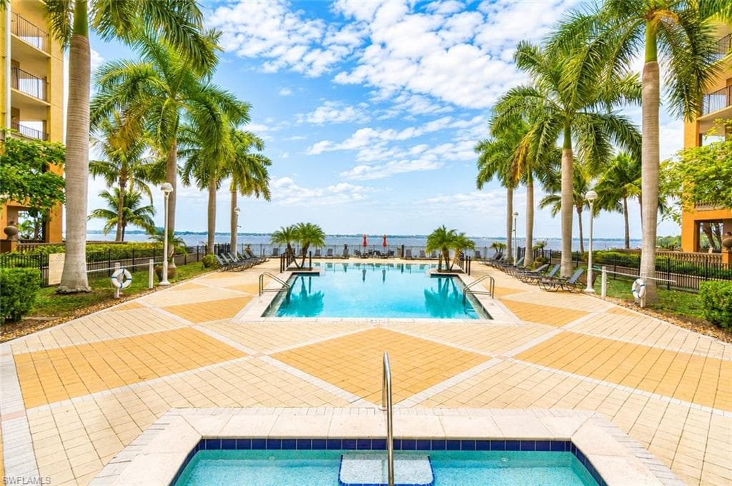 2825 Palm Beach BLVD 218-15