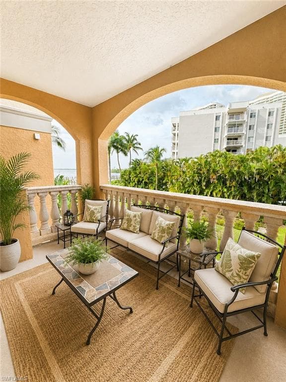 2825 Palm Beach BLVD 218-11