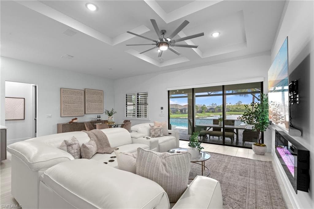 19640 Aqua View LN-21