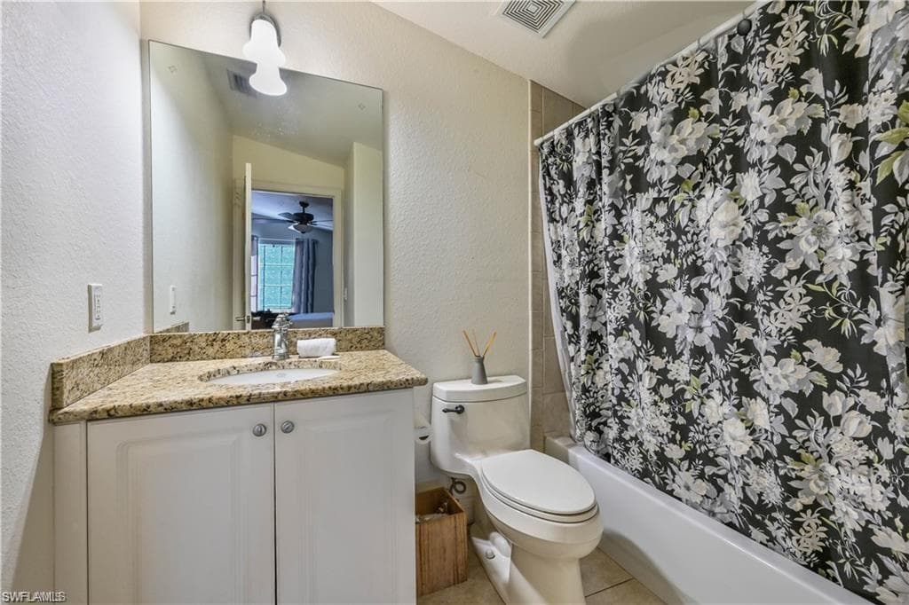 3505 Avion Woods CT 904-19
