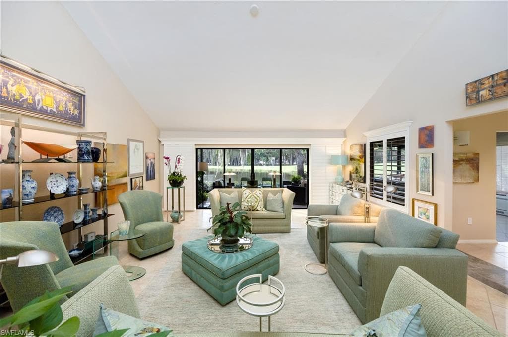 360 Edgemere WAY N 25-12