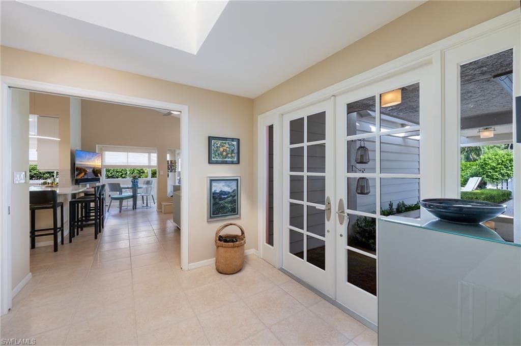 360 Edgemere WAY N 25-11