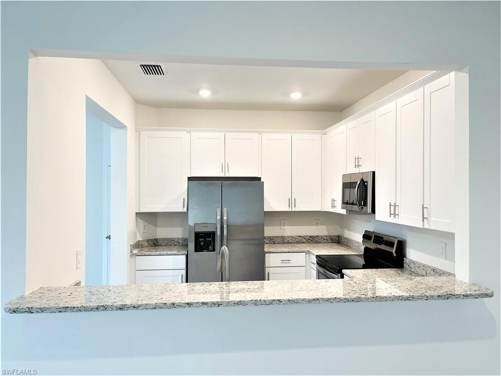 14237 Pine Lodge LN-6