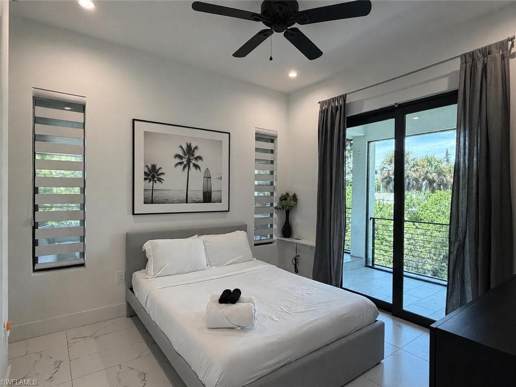 4064 Full Moon CT-16