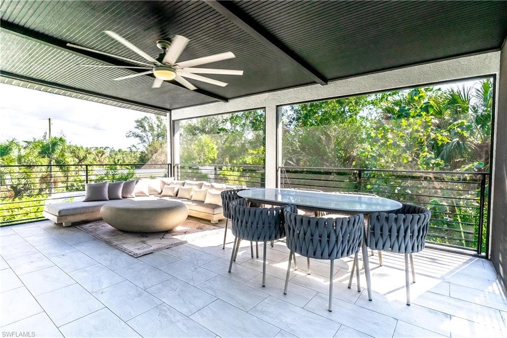 4064 Full Moon CT-9