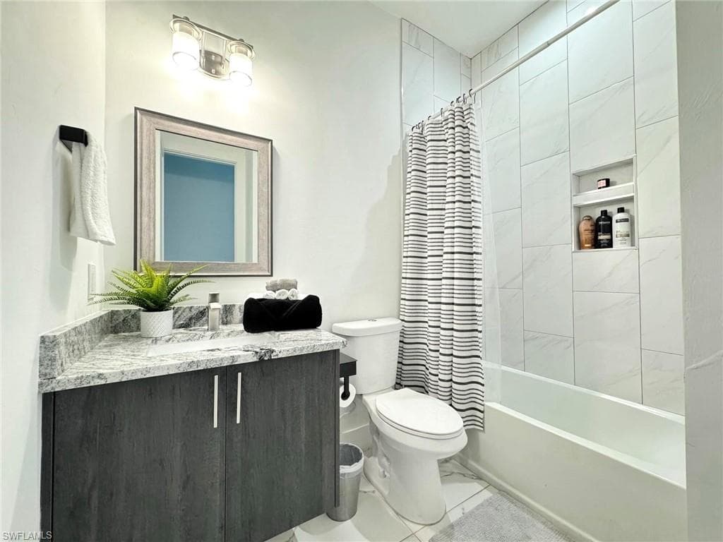 4064 Full Moon CT-24
