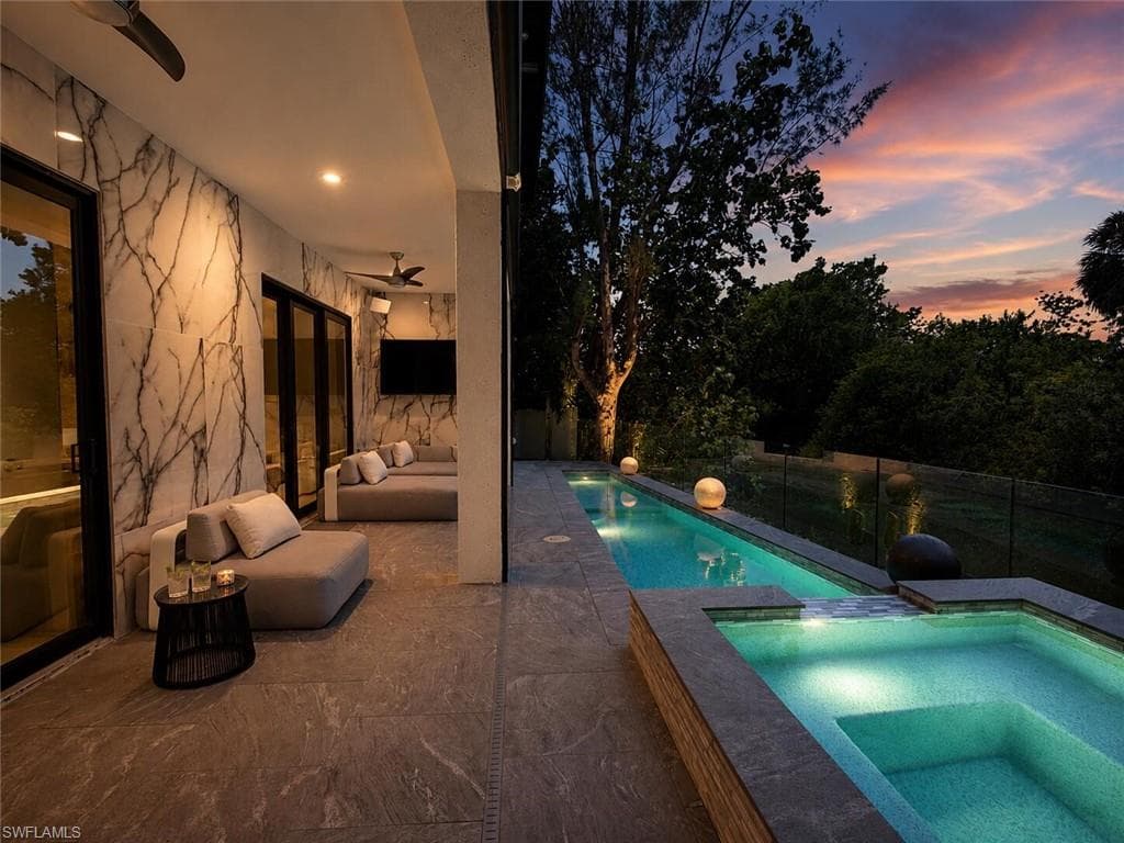 4064 Full Moon CT-4
