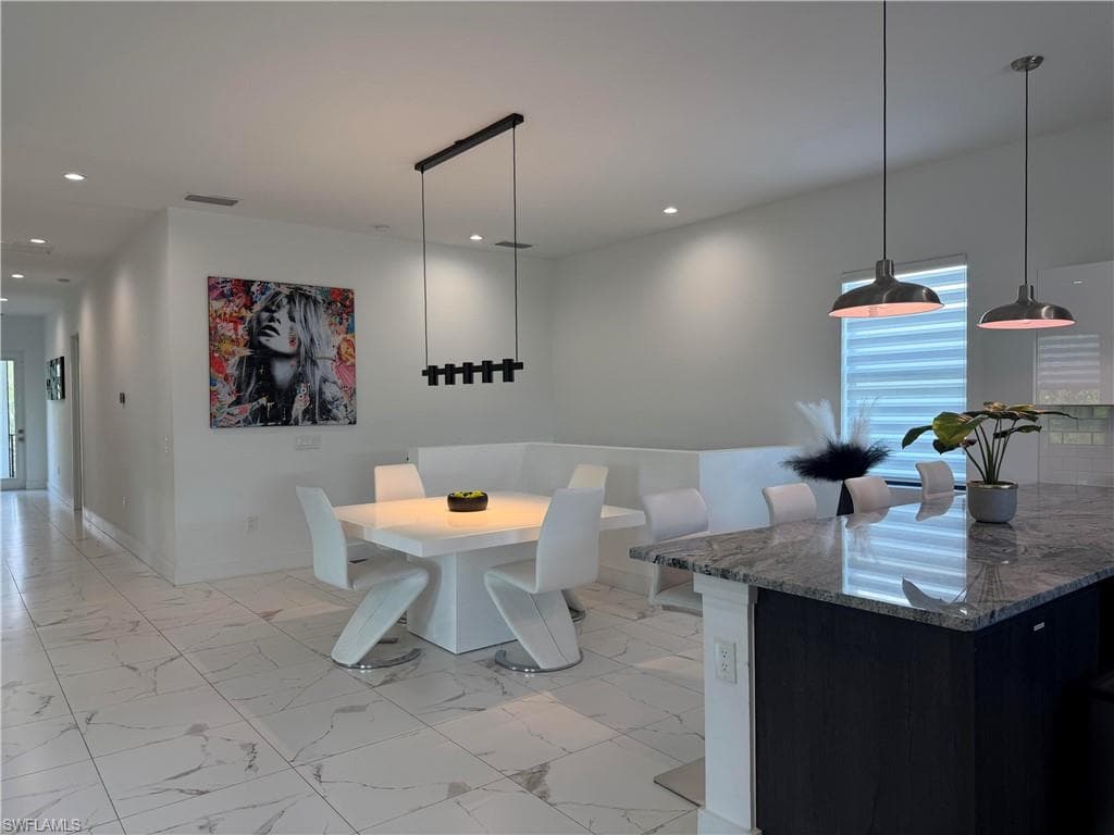 4064 Full Moon CT-8