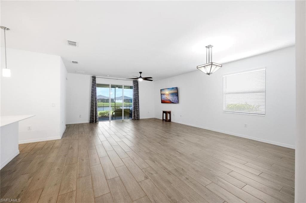 2294 Avocado LN-2
