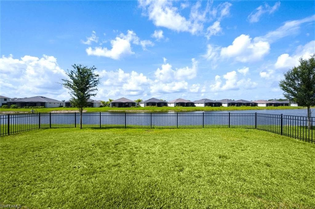 2294 Avocado LN-26