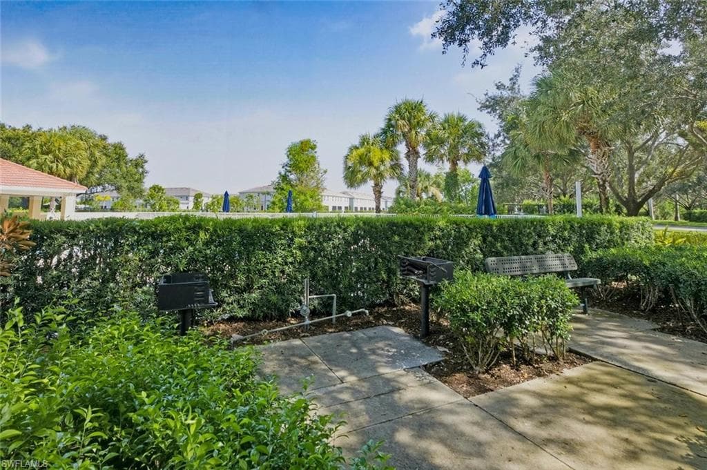 2294 Avocado LN-33