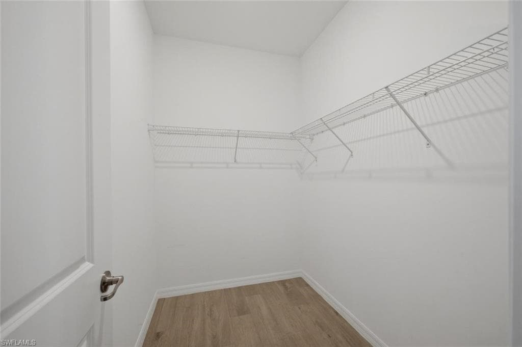 2294 Avocado LN-19
