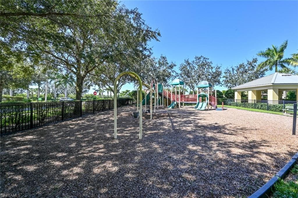 2294 Avocado LN-40