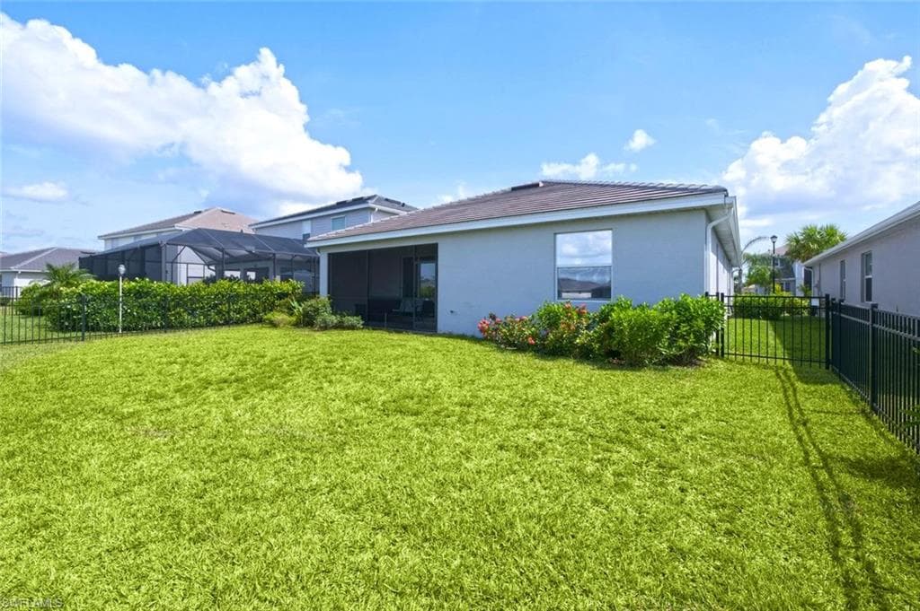 2294 Avocado LN-29