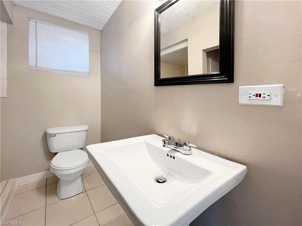 1615 Evans AVE 2-13