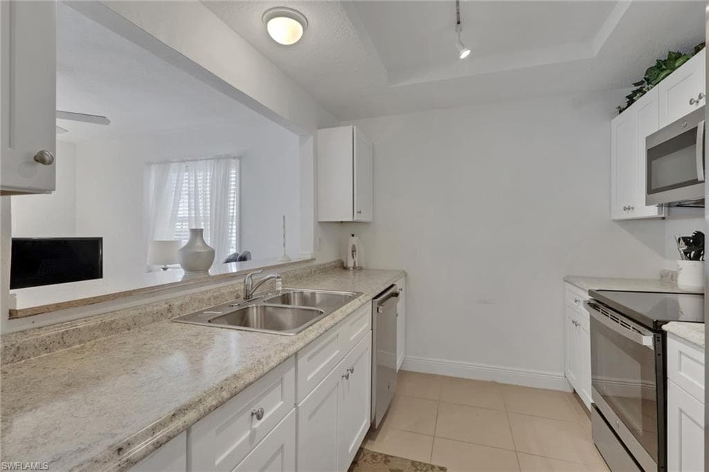 3324 Key DR 1-6