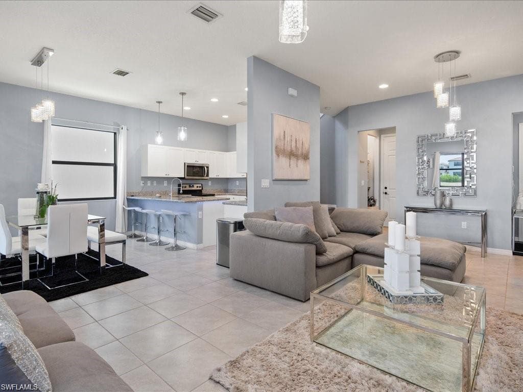8812 Madrid CIR-1