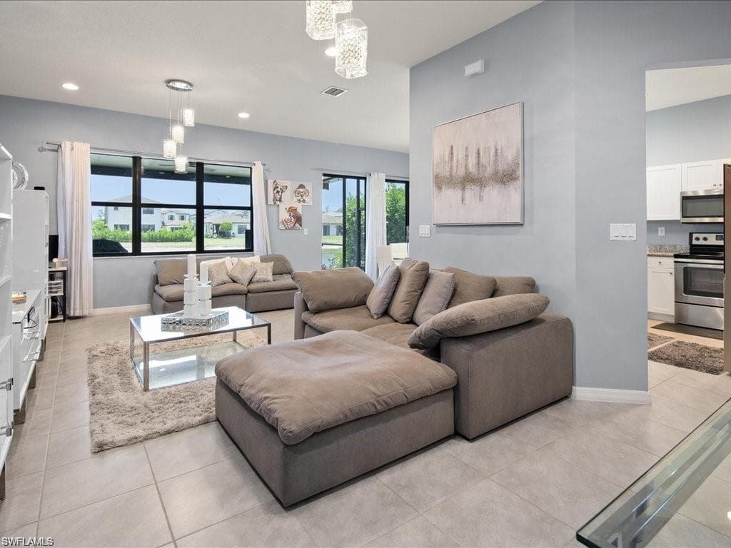 8812 Madrid CIR-10