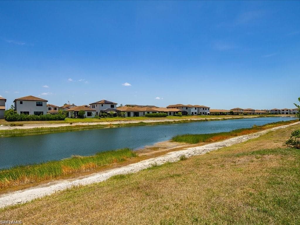 8812 Madrid CIR-33