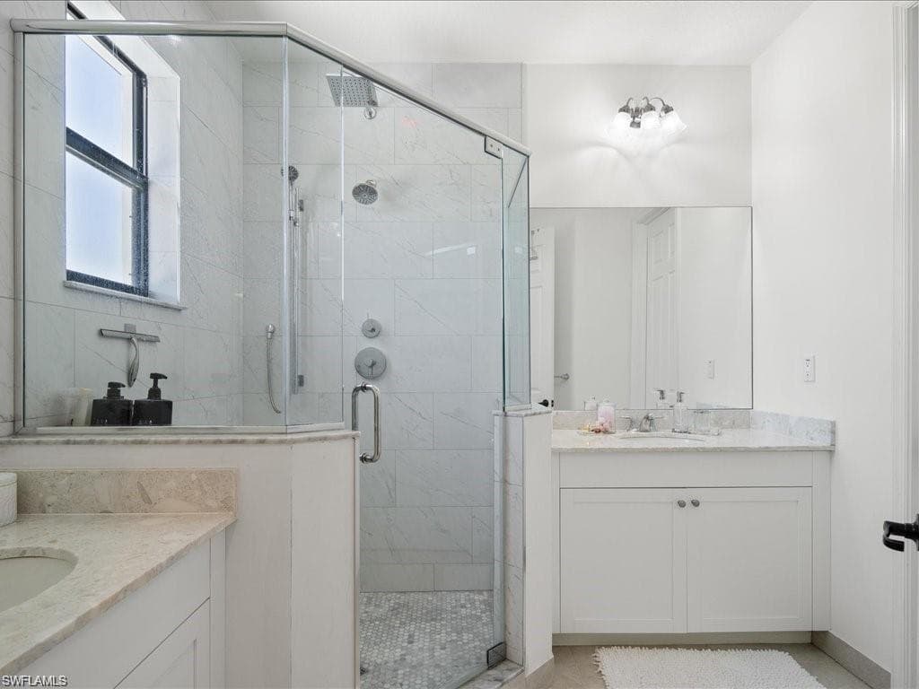 8812 Madrid CIR-15