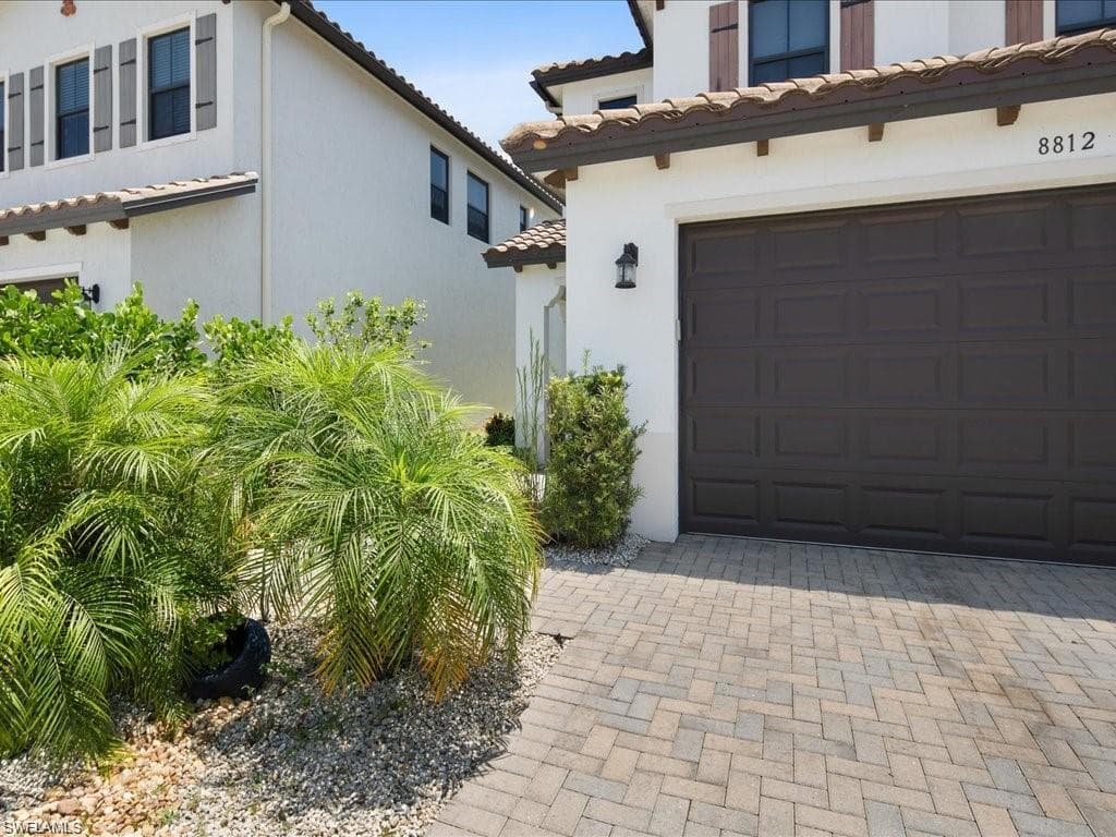 8812 Madrid CIR-31