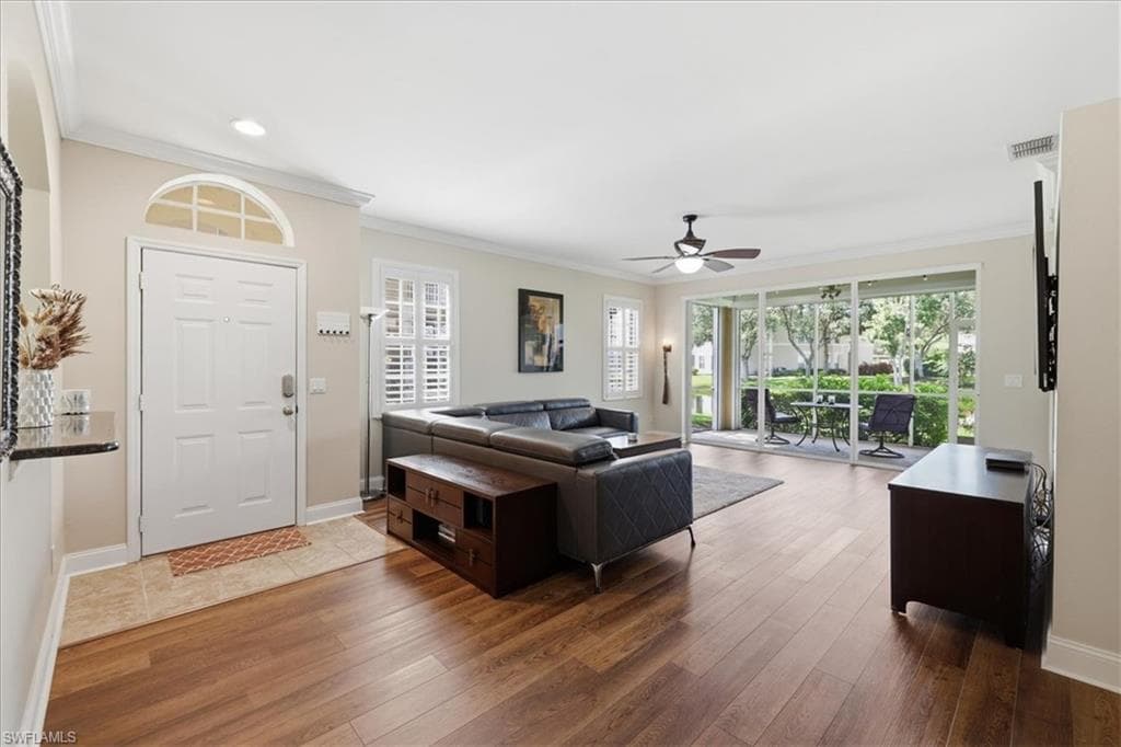 9361 Alamander CT 401-14